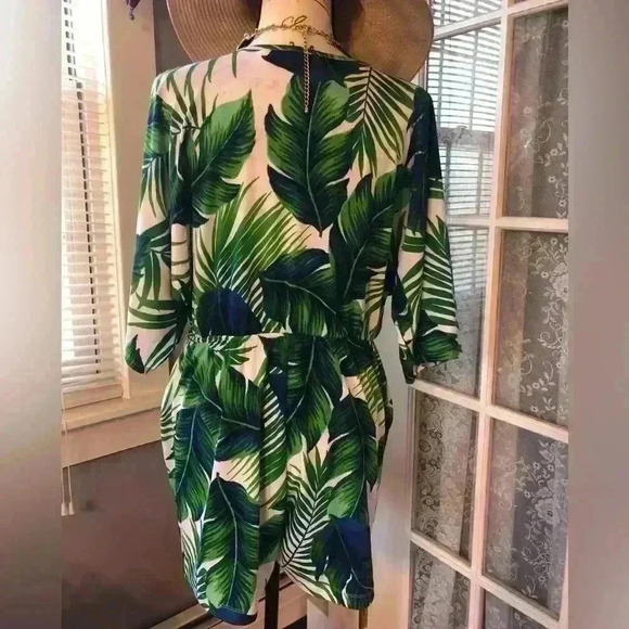 Palm print cover up - Picture 4 of 5